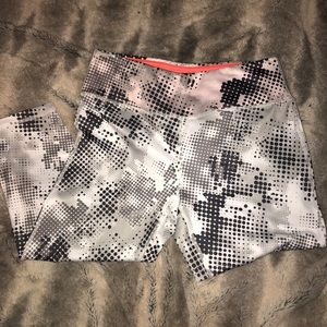 white/grey athletic leggings